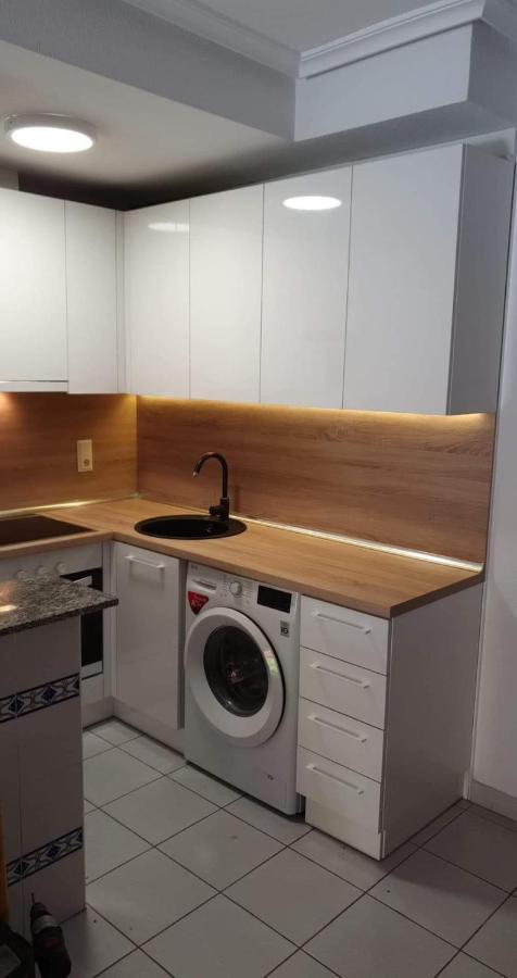 Apartment Eneas Торевиеха Екстериор снимка